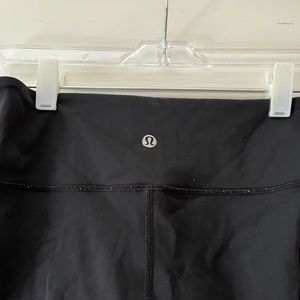 Black Lululemon Align leggings
